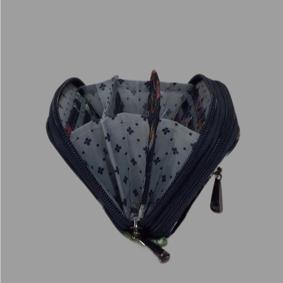 NWOT lug Splits Wallet, RFID Protection, Double Zipper, Floral on Navy Blue, - Picture 3 of 10